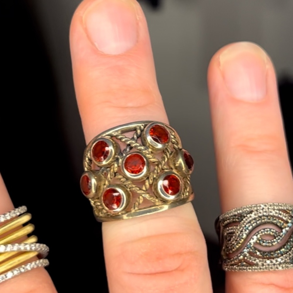 Beautiful rings - Picture 7 of 7